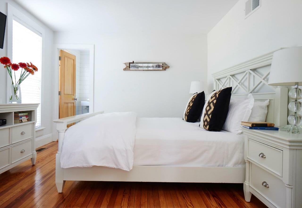 Seven Resort Style Inn Near Beach Shelter Island Heights Екстериор снимка
